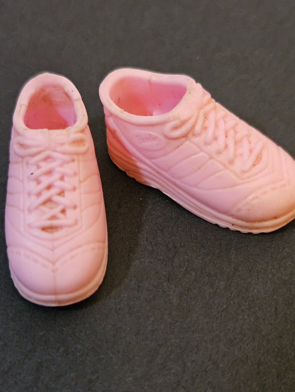 Lot of 8 Pairs Vintage Skipper Doll Sneakers Tennis Shoes ~ Assorted Colors - Picture 8 of 8